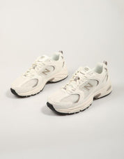 Baskets NEW BALANCE U530 en blanc