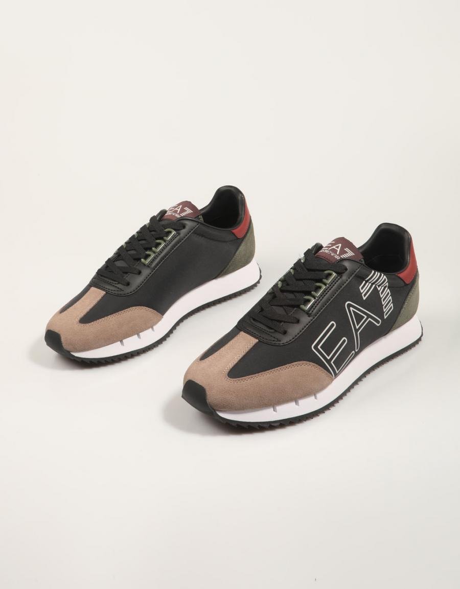 ZAPATILLAS ARMANI EA7 X8X101 XK257 en color Multicolor