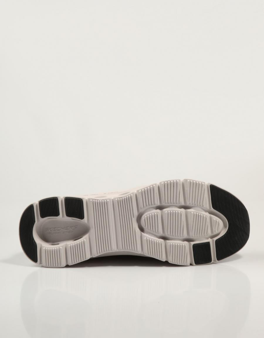ZAPATILLAS SKECHERS GLIDE STEP PRO en color Negro