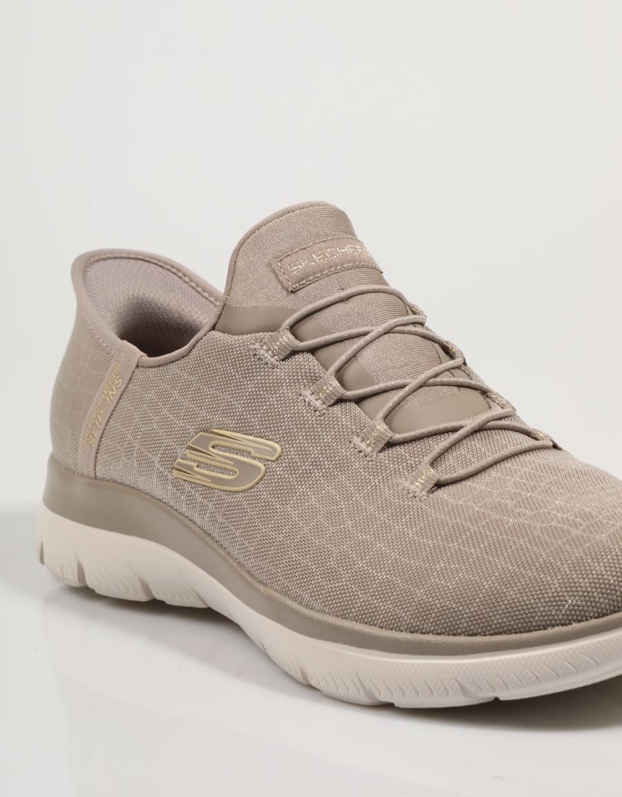 Zapatillas Skechers Slip Ins Sumts Classy en Color Taupe