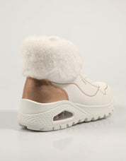 Skechers Boots One Rugged em cor branca