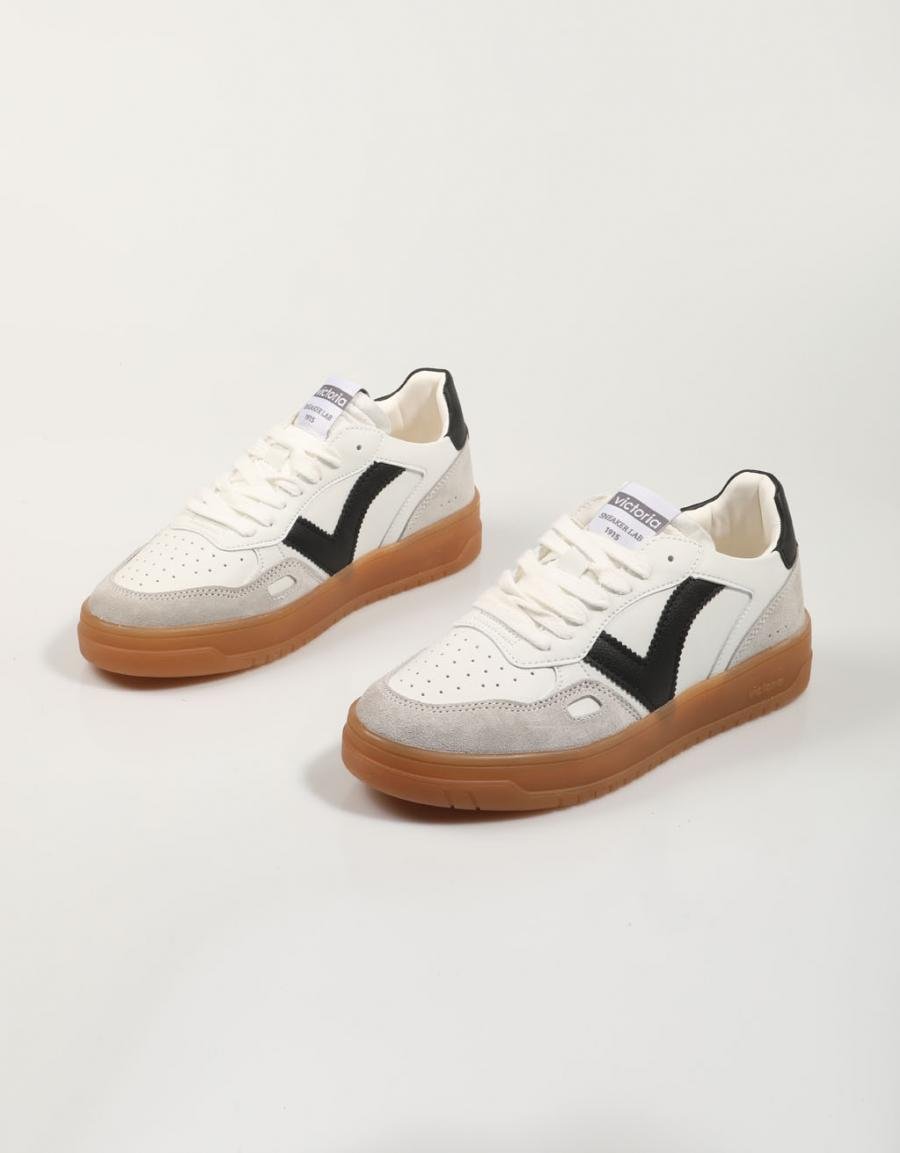 ZAPATILLAS VICTORIA 1257126 SEUL en color Blanco