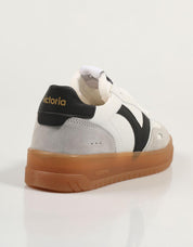 ZAPATILLAS VICTORIA 1257126 SEUL en color Blanco