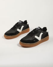 ZAPATILLAS VICTORIA 1257126 SEUL en color Negro