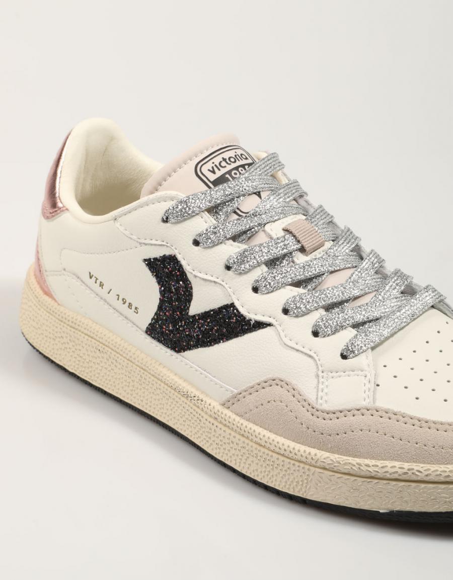 ZAPATILLAS VICTORIA 8806103 SMASH METAL GLITTER en color Blanco