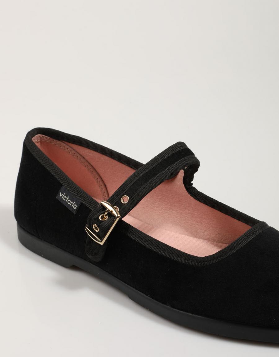 Victoria 80111 dançarinos de preto
