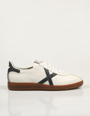 ZAPATILLAS MUNICH BARRU en color Blanco