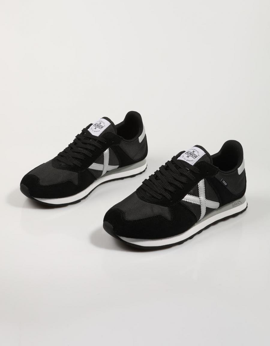 ZAPATILLAS MUNICH MASSANA CLASSIC MAN en color Negro