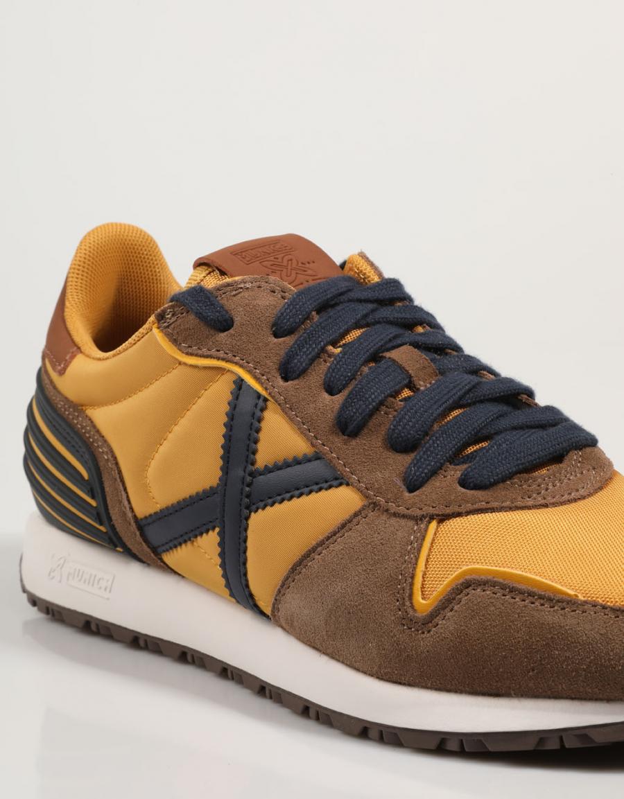 Scarpe club di massana di Monaco in giallo