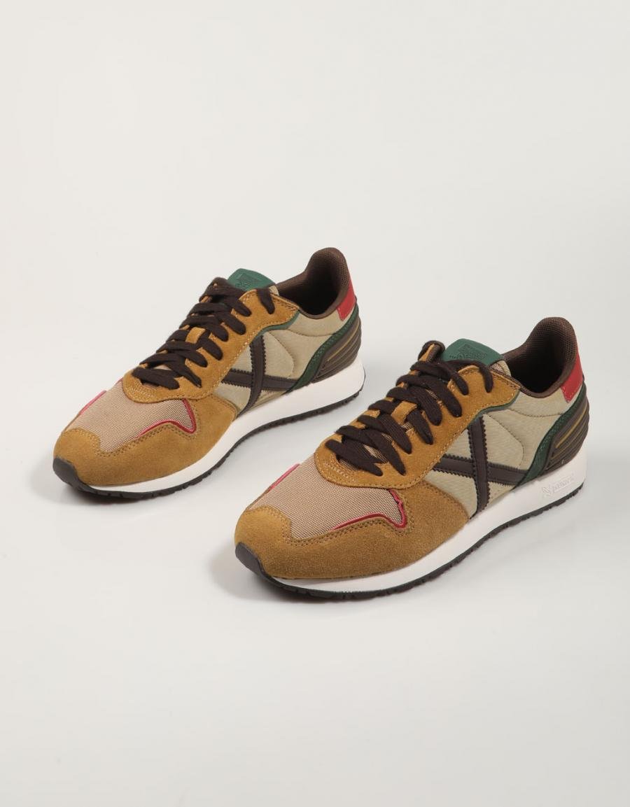 ZAPATILLAS MUNICH MASSANA CLUB en color Kaki