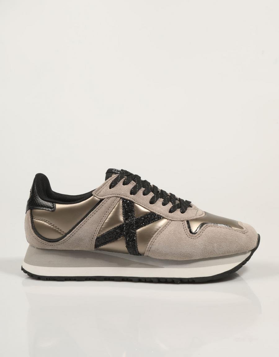ZAPATILLAS MUNICH MASSANA SKY en color Bronce