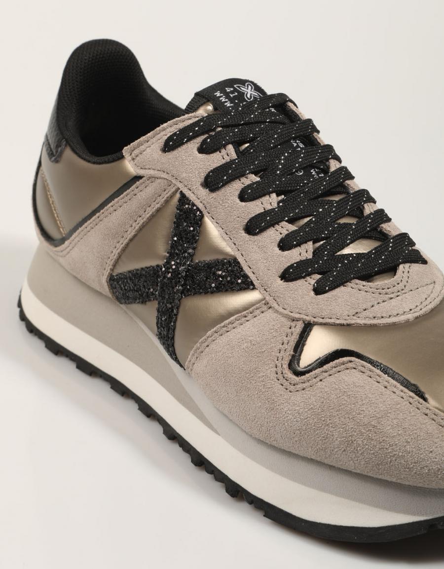 ZAPATILLAS MUNICH MASSANA SKY en color Bronce