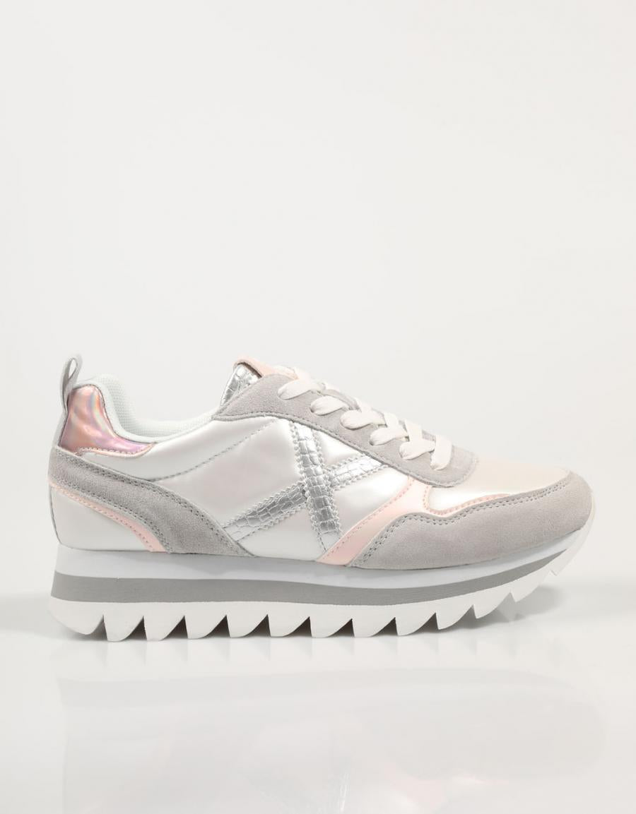 ZAPATILLAS MUNICH RIPPLE en color Gris