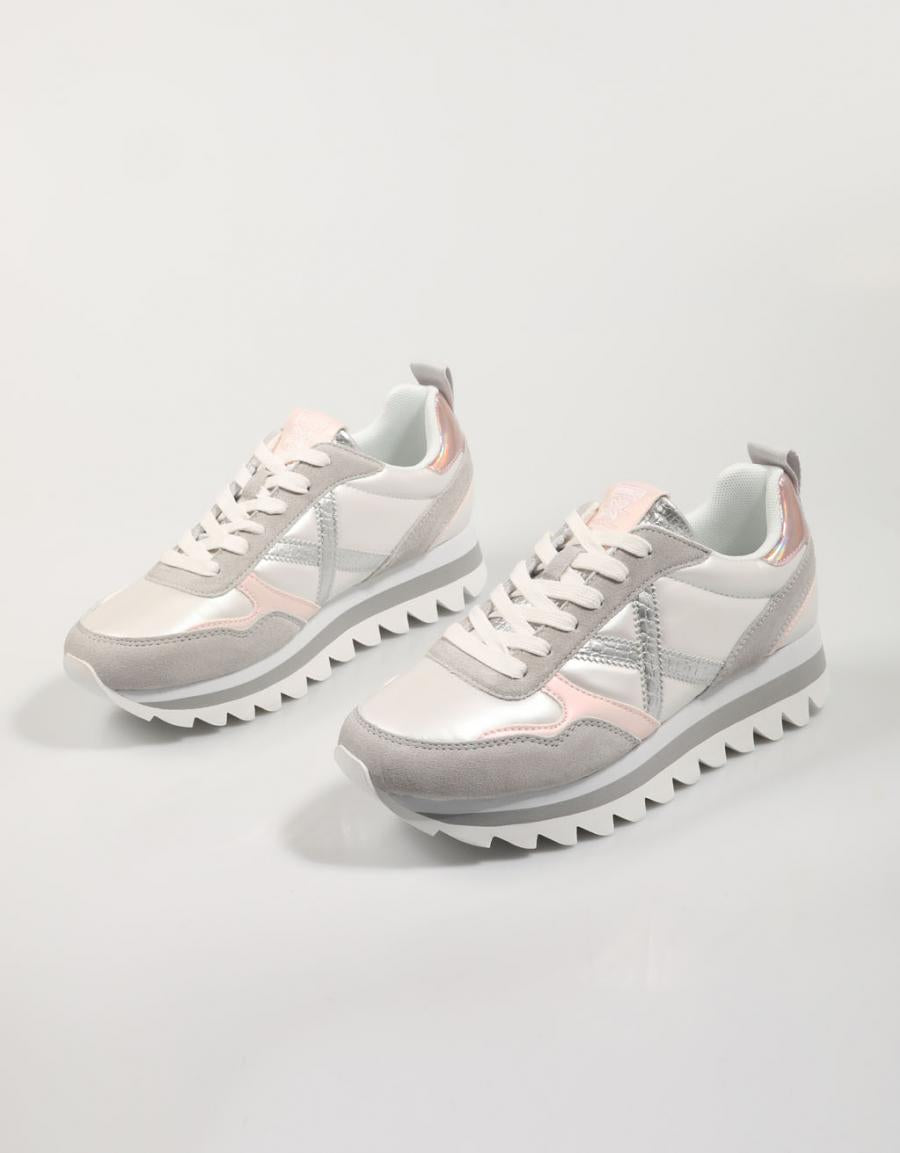 ZAPATILLAS MUNICH RIPPLE en color Gris