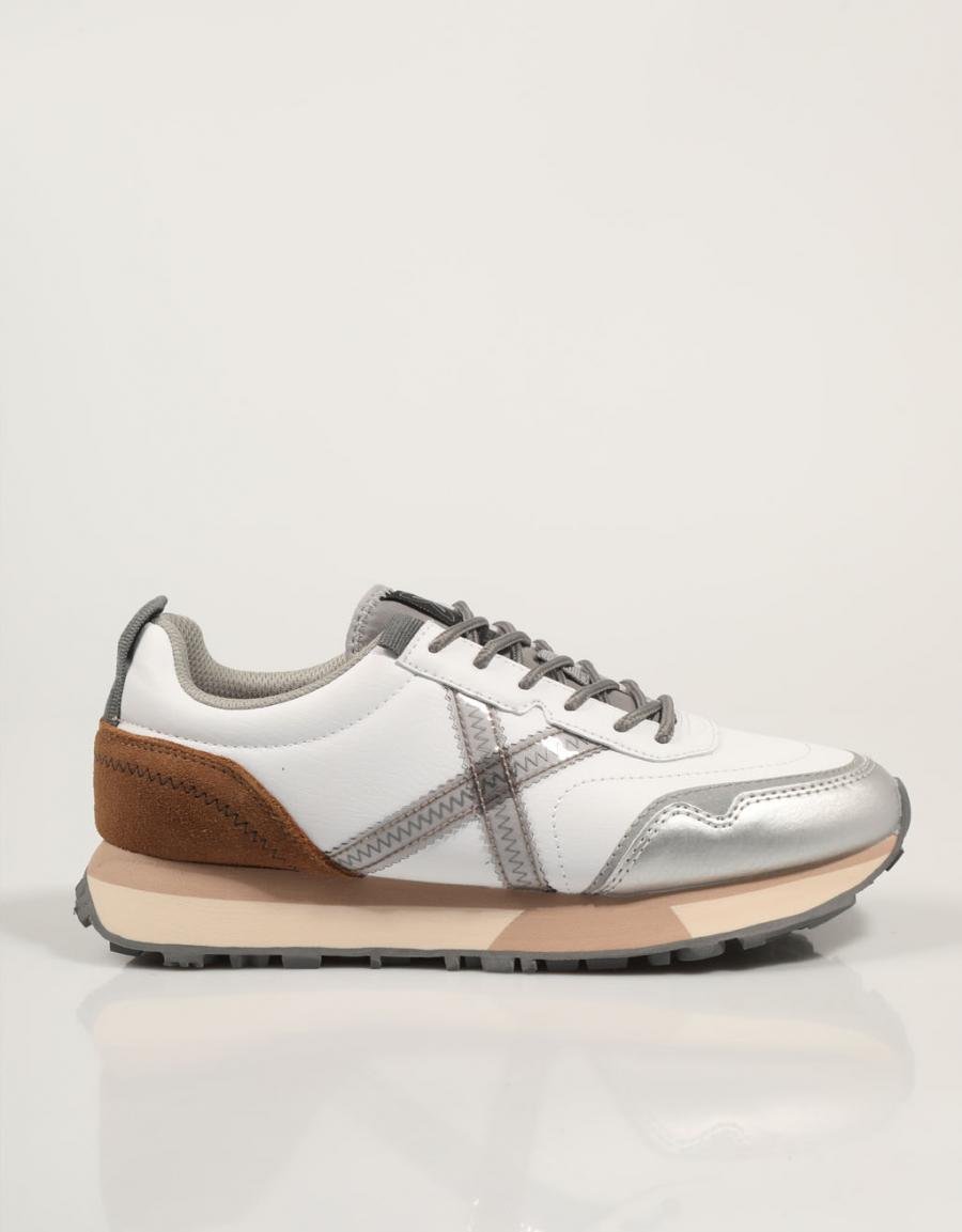 ZAPATILLAS MUNICH NEXT en color Blanco