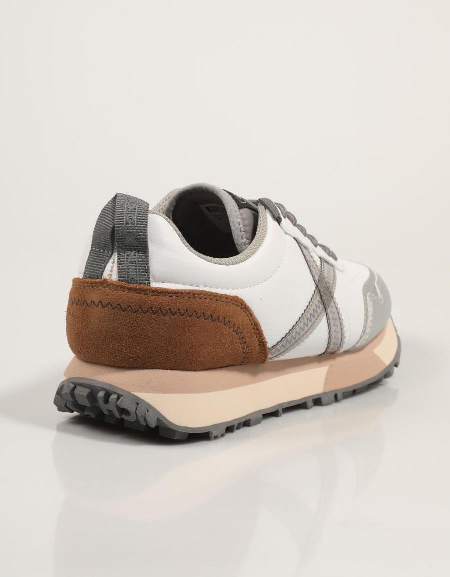 ZAPATILLAS MUNICH NEXT en color Blanco