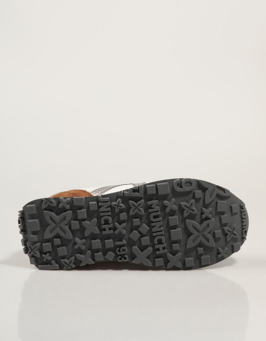 ZAPATILLAS MUNICH NEXT en color Blanco
