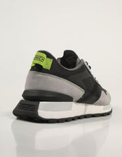 ZAPATILLAS MUNICH PULSAR en color Negro