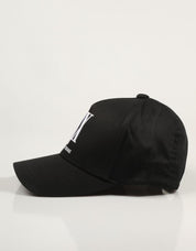 GORRA ARMANI BAGS 944170 1A170 en color Negro