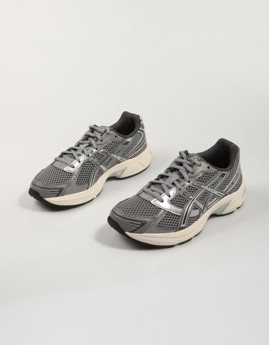 ZAPATILLAS ASICS GEL 1130 en color Gris