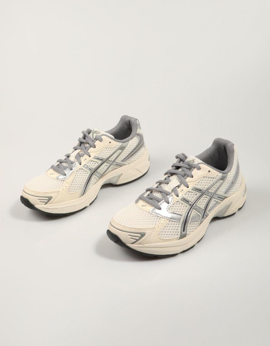 ZAPATILLAS ASICS GEL 1130 en color Beige