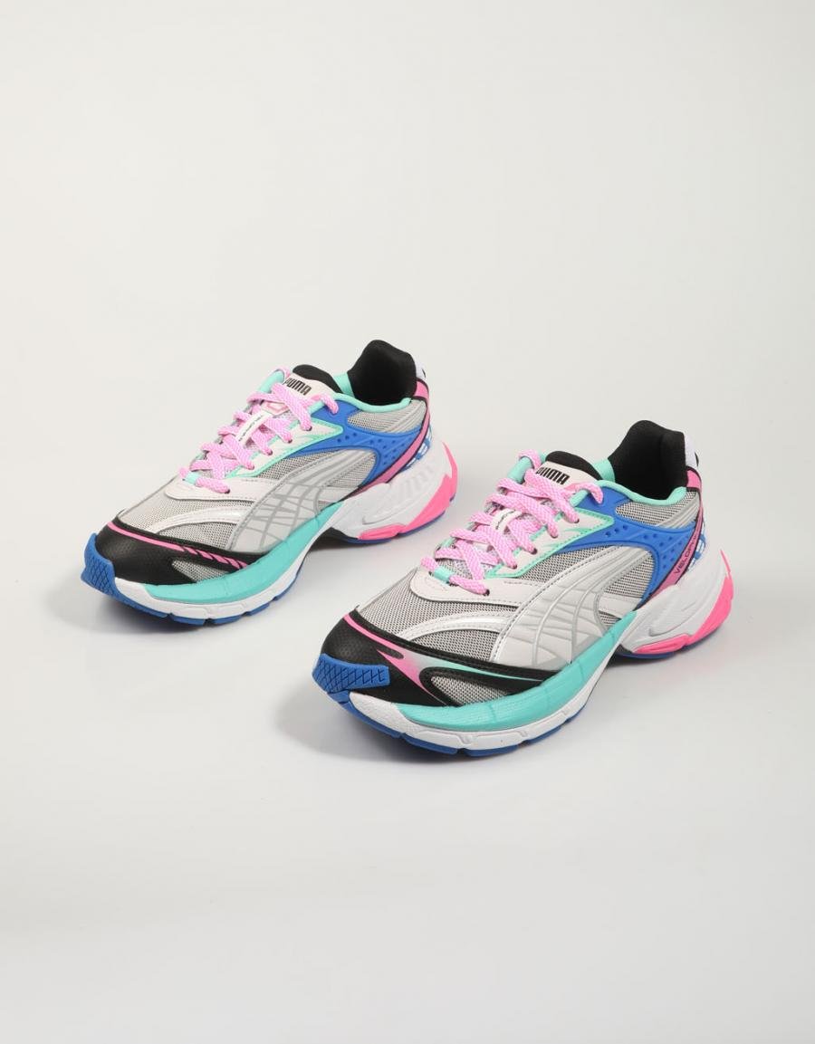 ZAPATILLAS PUMA VELOPHASIS en color Multicolor
