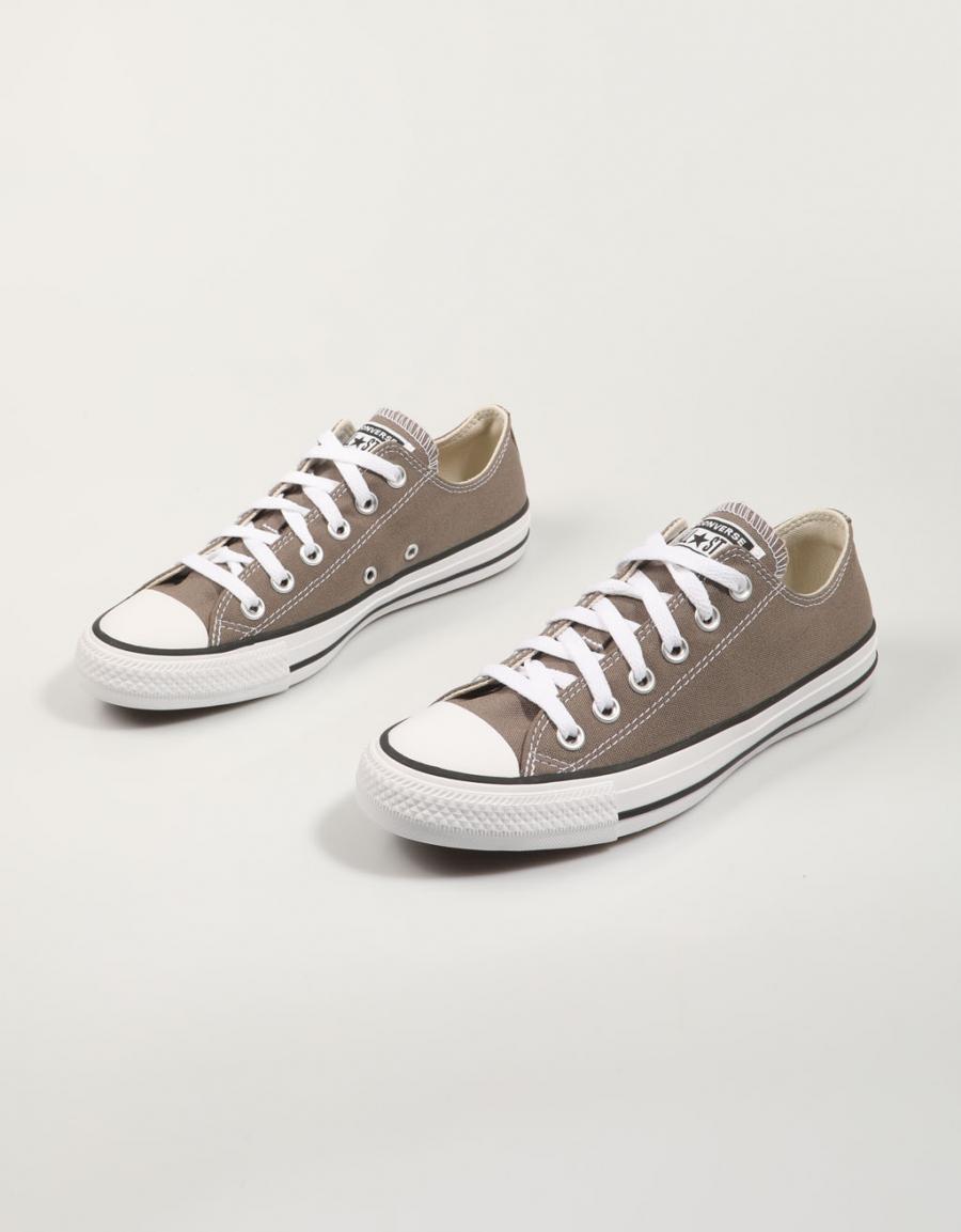 ZAPATILLAS CONVERSE CHUCK TAYLOR ALL STAR en color Cuero