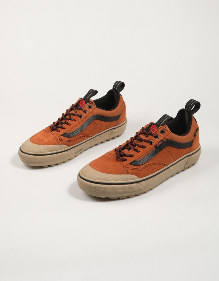 ZAPATILLAS VANS MTE OLD SKOOL en color Cuero