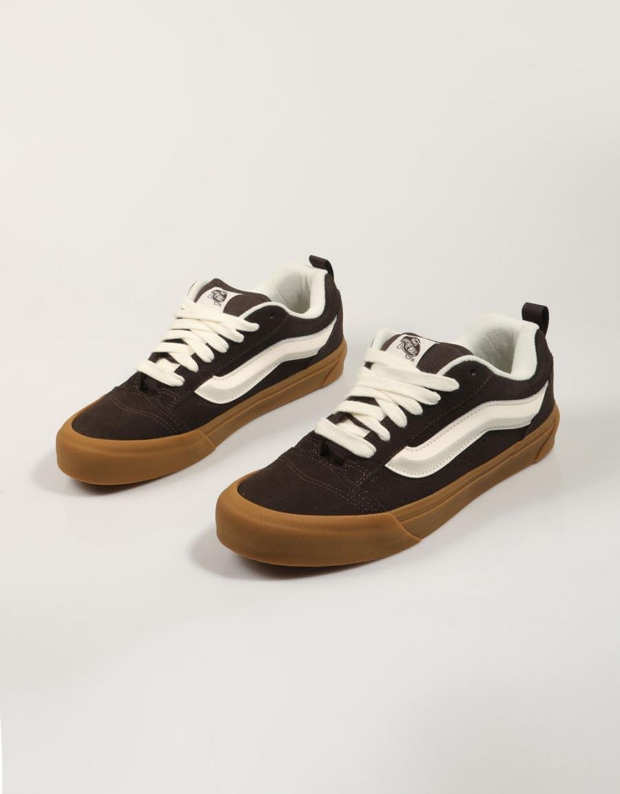 ZAPATILLAS VANS KNU SKOOL en color Marron