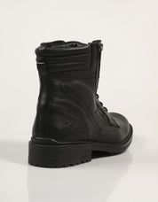 Kangaroos 678 boots in black