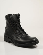 Kangaroos 678 boots in black