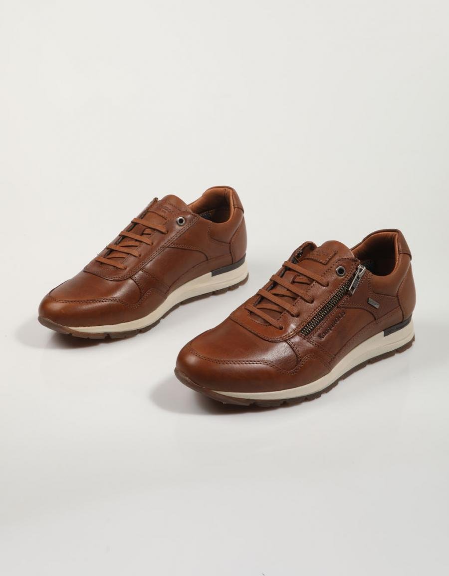ZAPATILLAS KANGAROOS 632 en color Cuero
