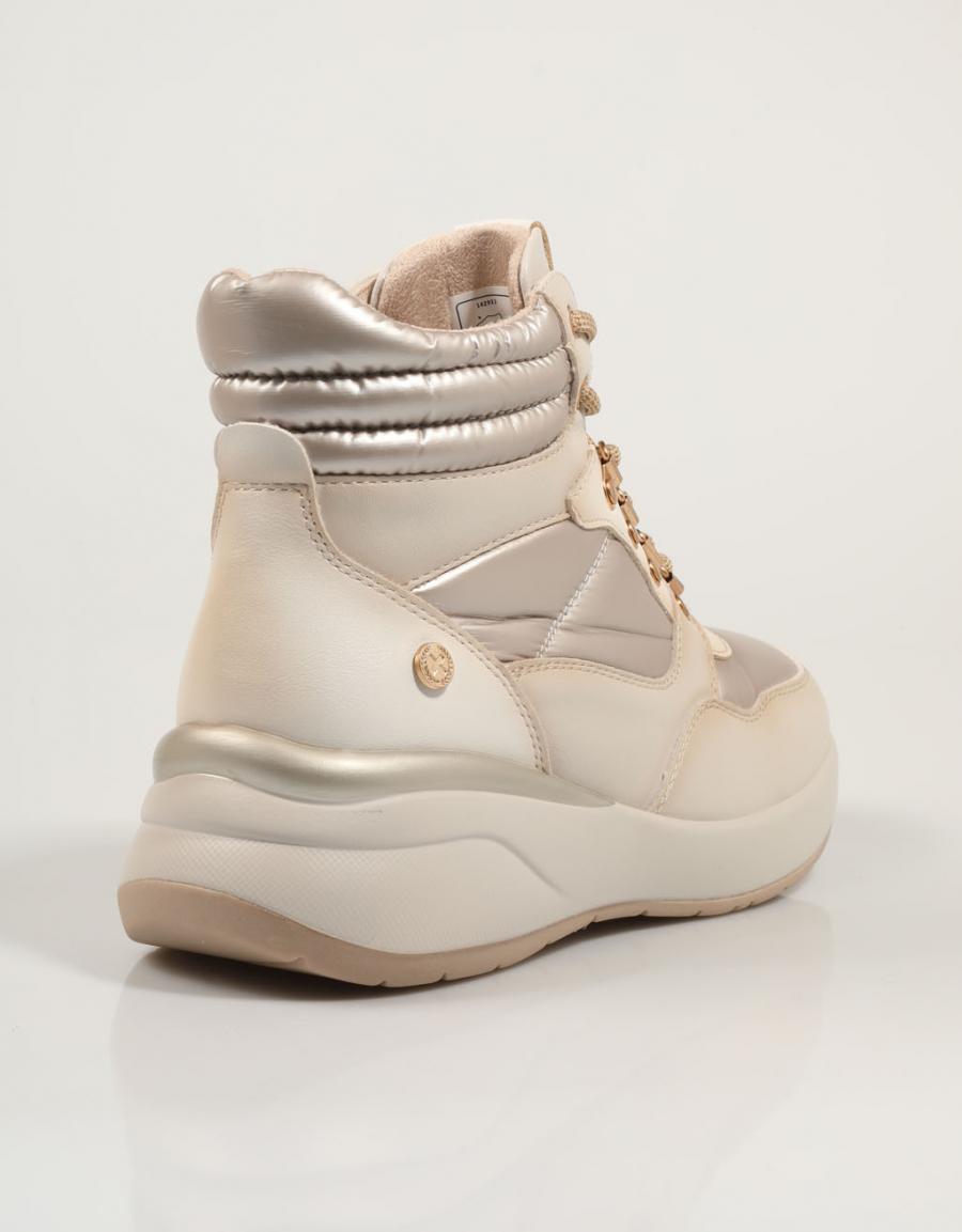 XTI 142922 Scarpe in beige