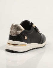 ZAPATILLAS XTI 143202 en color Negro