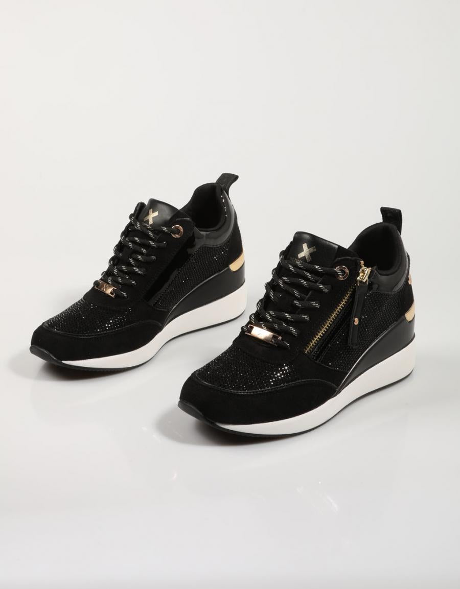 Zi-142957 Chaussures en noir