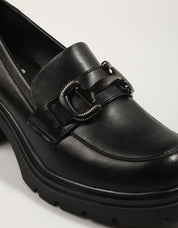 ZAPATOS SPORT XTI 143105 en color Negro