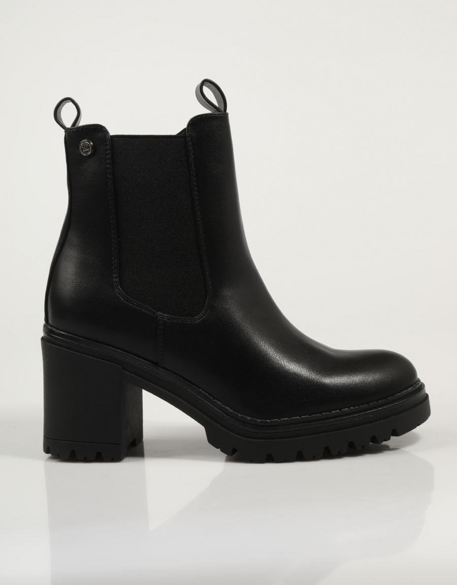 BOTINES XTI 143429 en color Negro