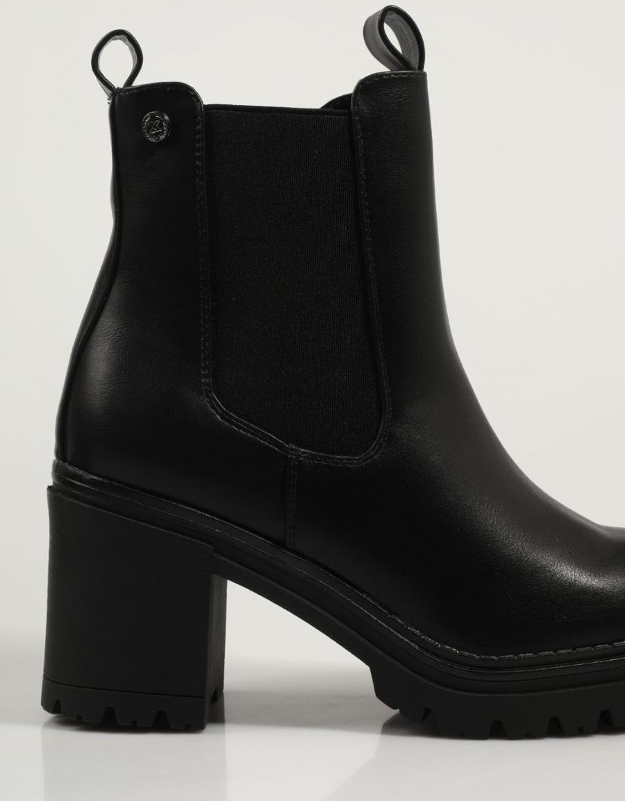 XTI boots 143429 in black