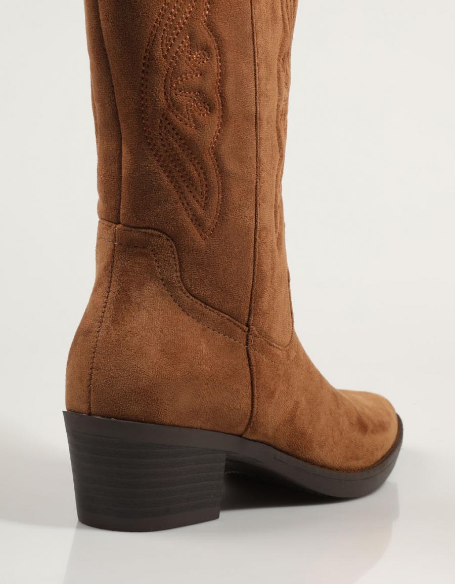 XTI boots 143393 in leather color