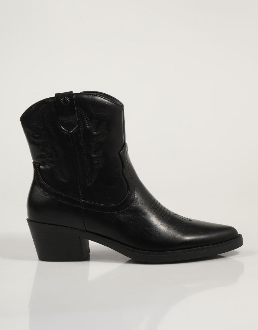 Xti Boots 143118 em preto