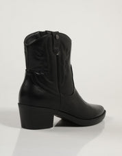 Xti Boots 143118 em preto