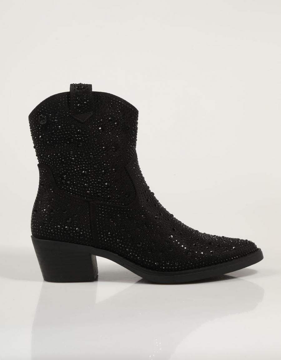 BOTINES XTI 143116 en color Negro