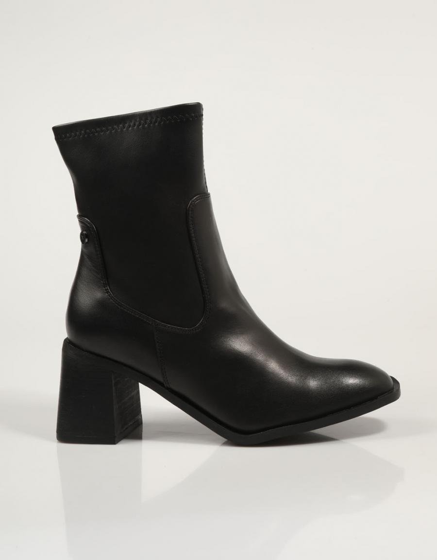 XTI boots 143421 in black