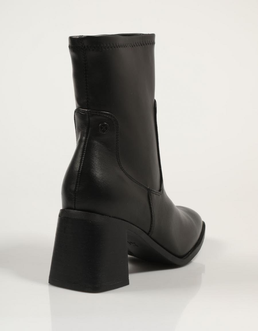 XTI boots 143421 in black