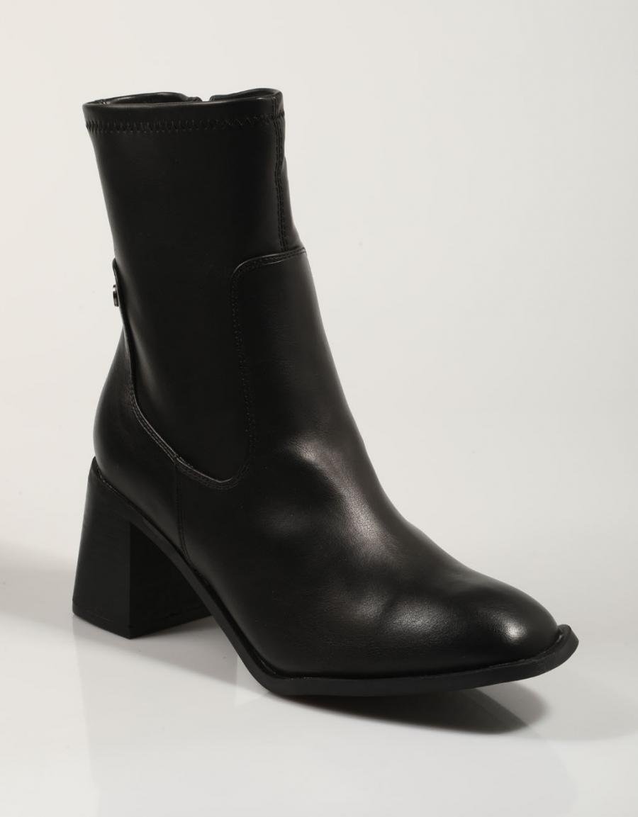 XTI boots 143421 in black