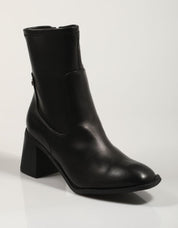 XTI boots 143421 in black