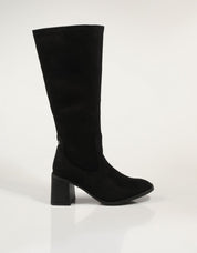 Boots XTI 143424 in black color