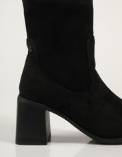 Boots XTI 143424 in black color