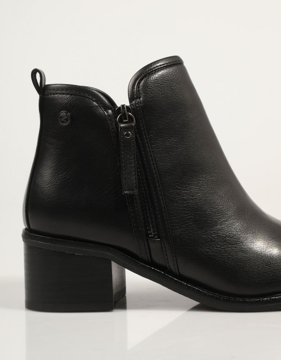 XTI boots 143478 in black