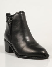 XTI boots 143478 in black